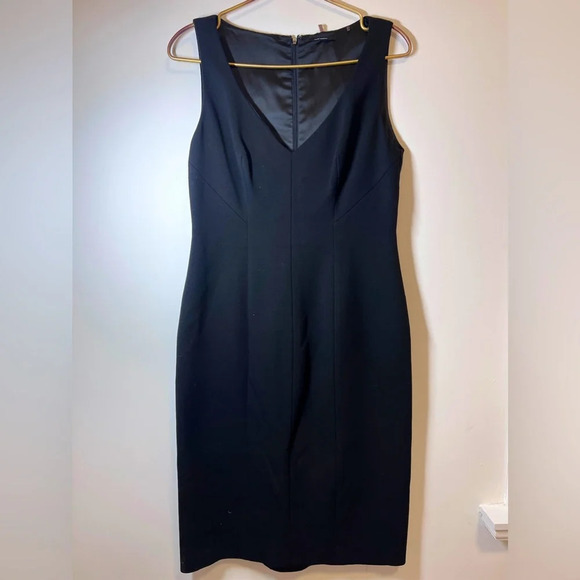 Elie Tahari Black V Neck Sheath Dress - Picture 1 of 7